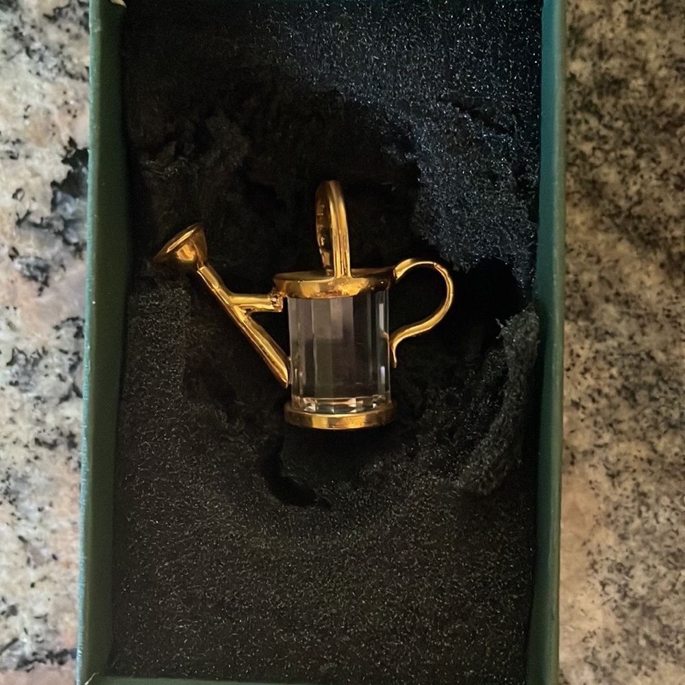 Swarovski Crystal Memories Miniature Crystal Watering Can - Picture 4 of 10